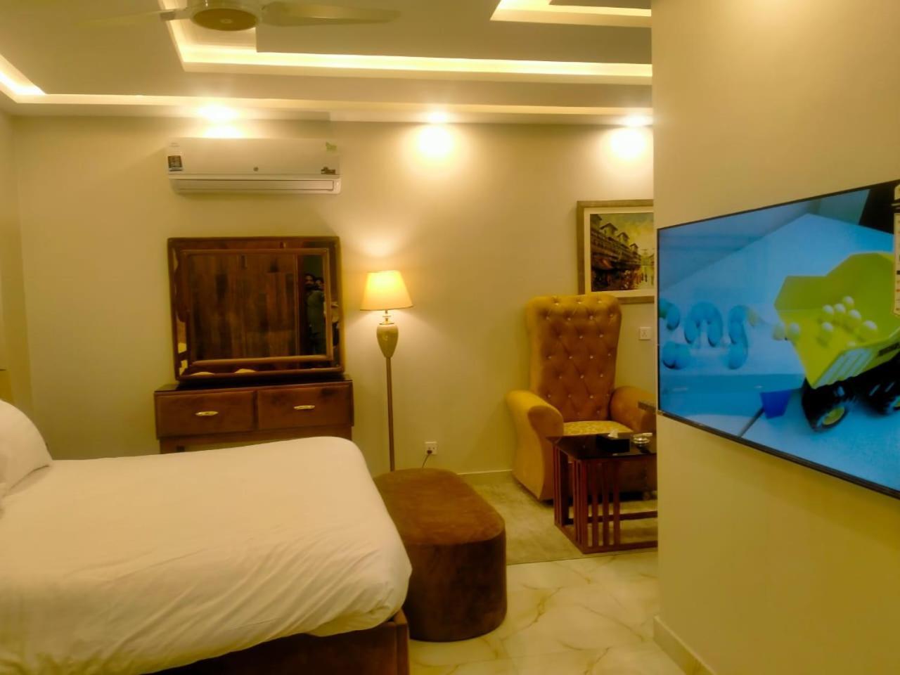 Imperial Suites Lahore Exteriér fotografie